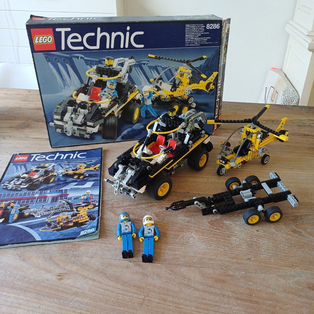 Lego 8286 Technic 3 in 1 car, Kinderen en Baby's, Speelgoed | Duplo en Lego, Lego, Ophalen of Verzenden, Zo goed als nieuw, Technic