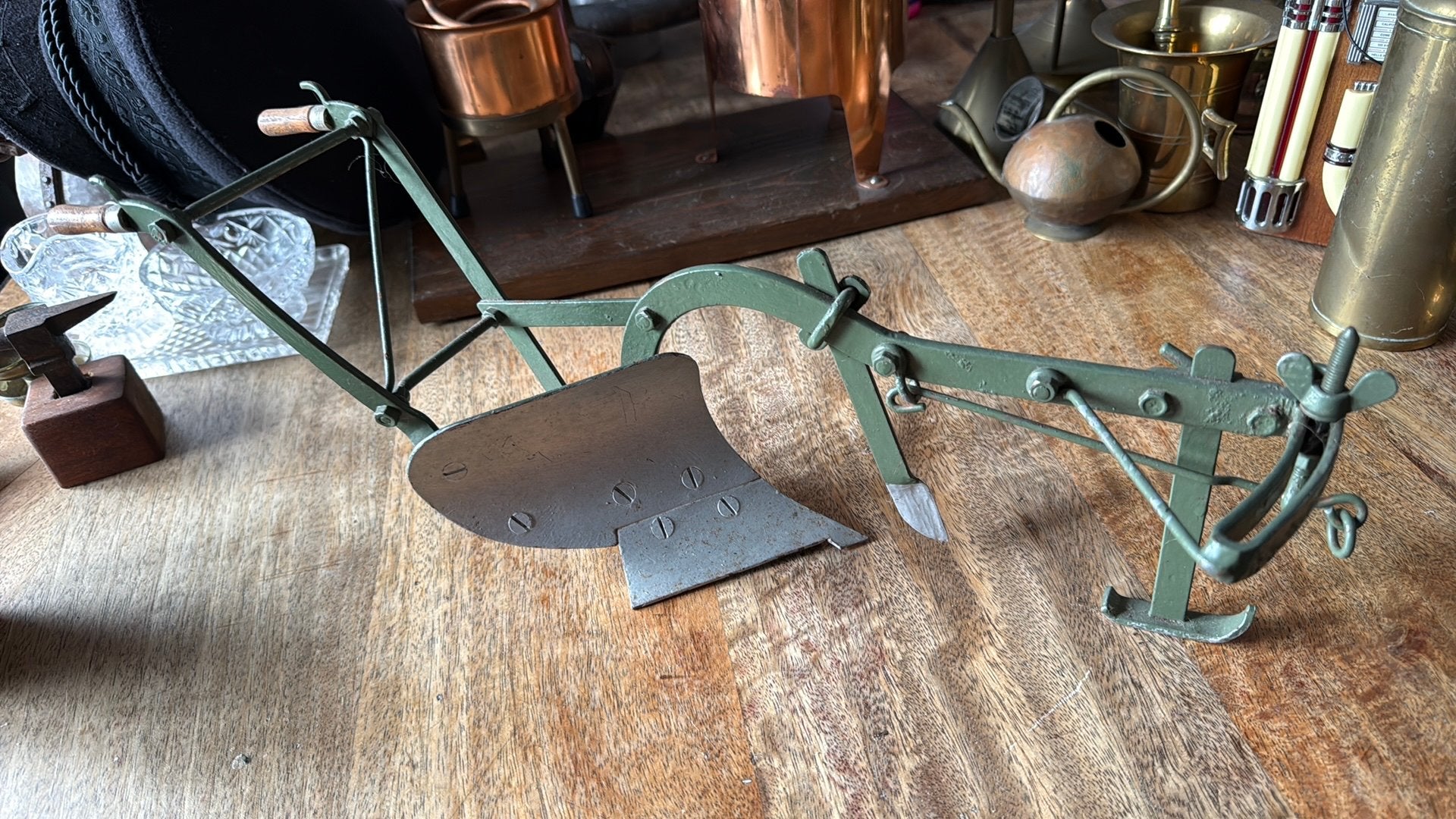 Miniatuur Antieke Ploeg - Groen Metaal Decoratie, Antiek en Kunst, Ophalen