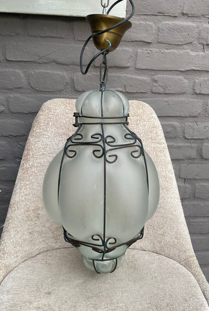 vintage Venetiaanse Murano hanglamp mondgeblazen mat glas, Huis en Inrichting, Ophalen, Gebruikt, E27 (groot), Glas