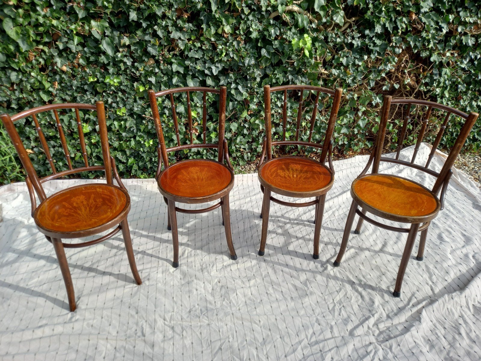 Café Stoelen Oude, Ophalen