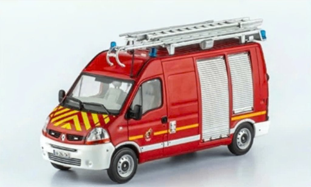 Renault Master II Fourgon Secours brandweer schaal 1/43 # 31