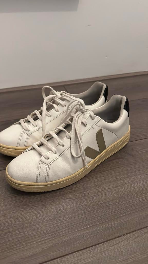 Veja Orca Sneakers Wit Maat 44, Wit, Ophalen of Verzenden, Sneakers of Gympen, Gedragen
