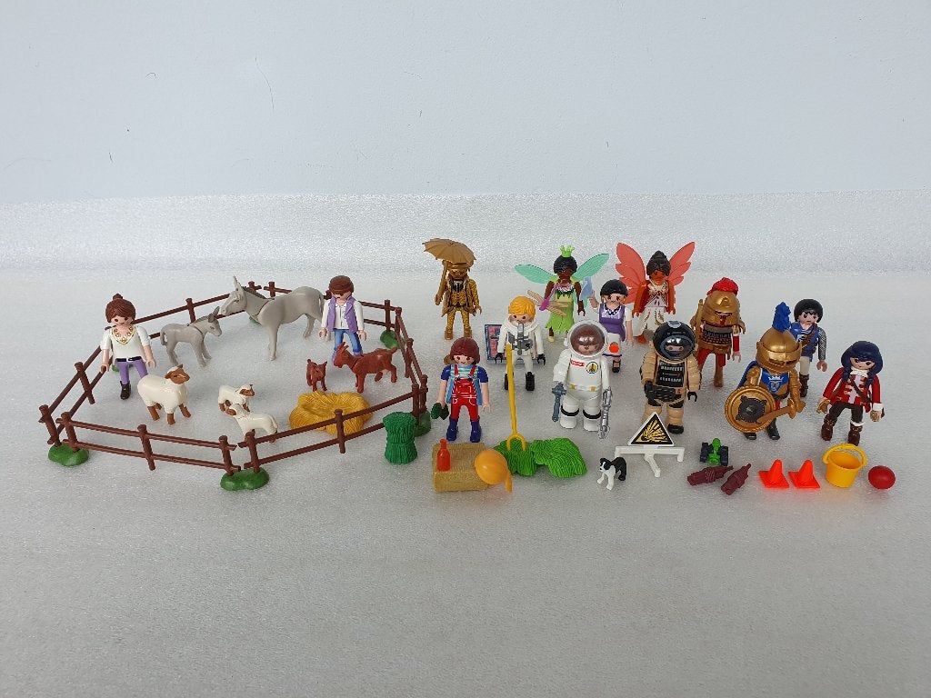 Lot Playmobil met 14 figuren, dieren en attributen, Ophalen of Verzenden, Gebruikt, Los playmobil