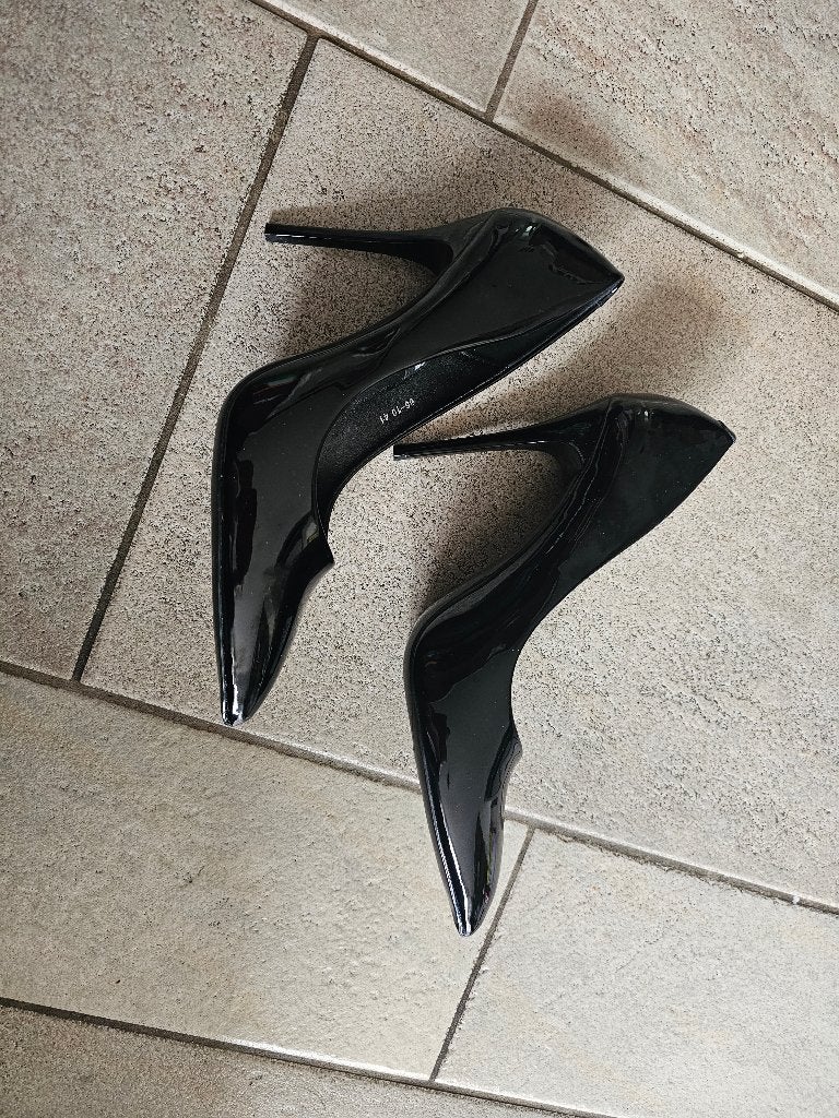 Kinky lak pump, Pumps, Verzenden, Zwart, Zo goed als nieuw