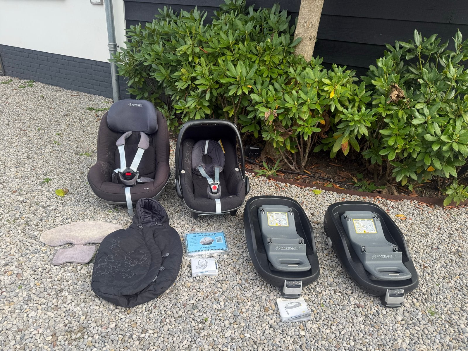 Maxi-Cosi Set autostoeltjes met 2x FamilyFix base, Ophalen, Gebruikt, Zijbescherming, Isofix