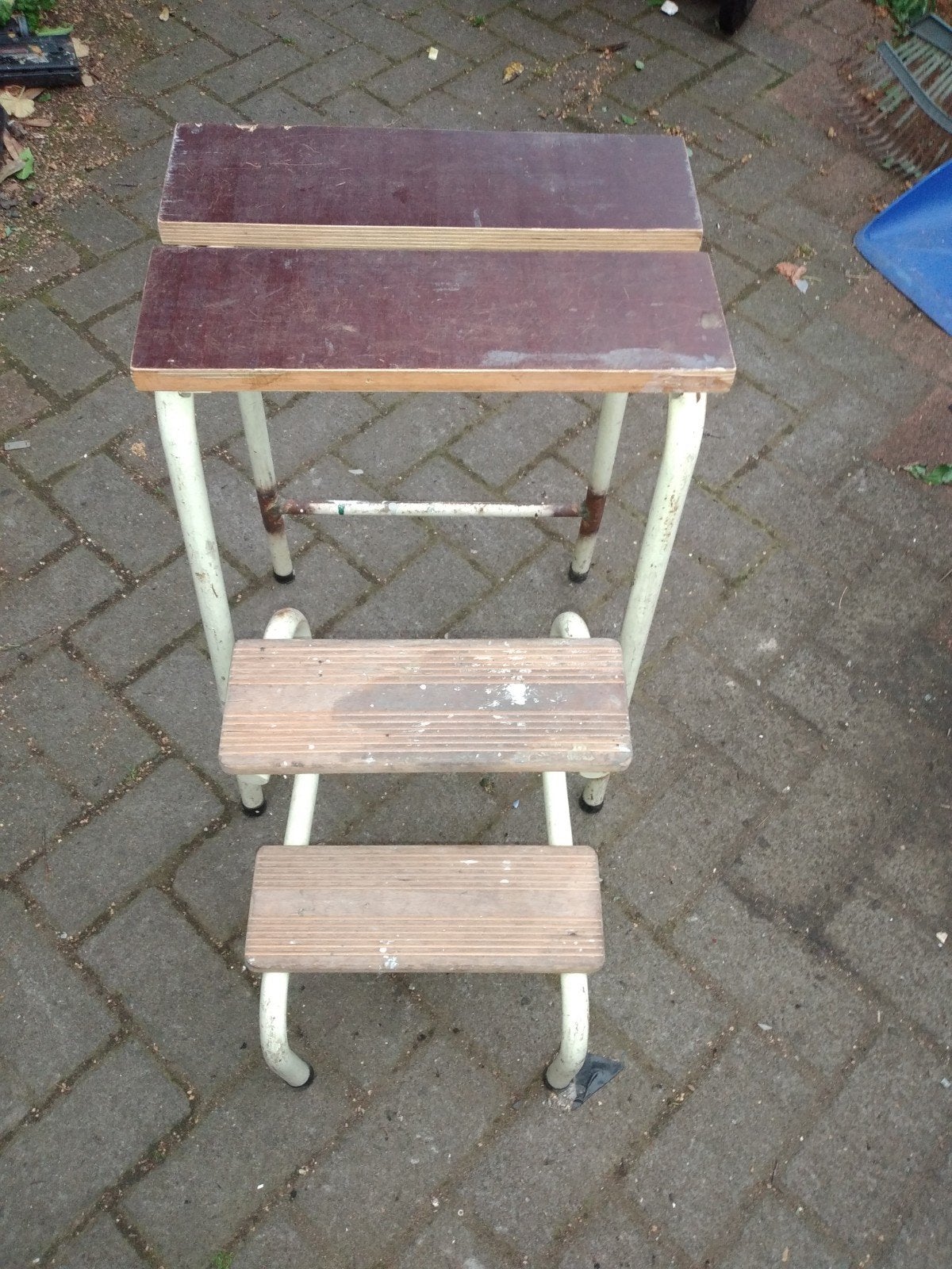 Gebruikte trap met 2 treden en plateau, Ophalen of Verzenden