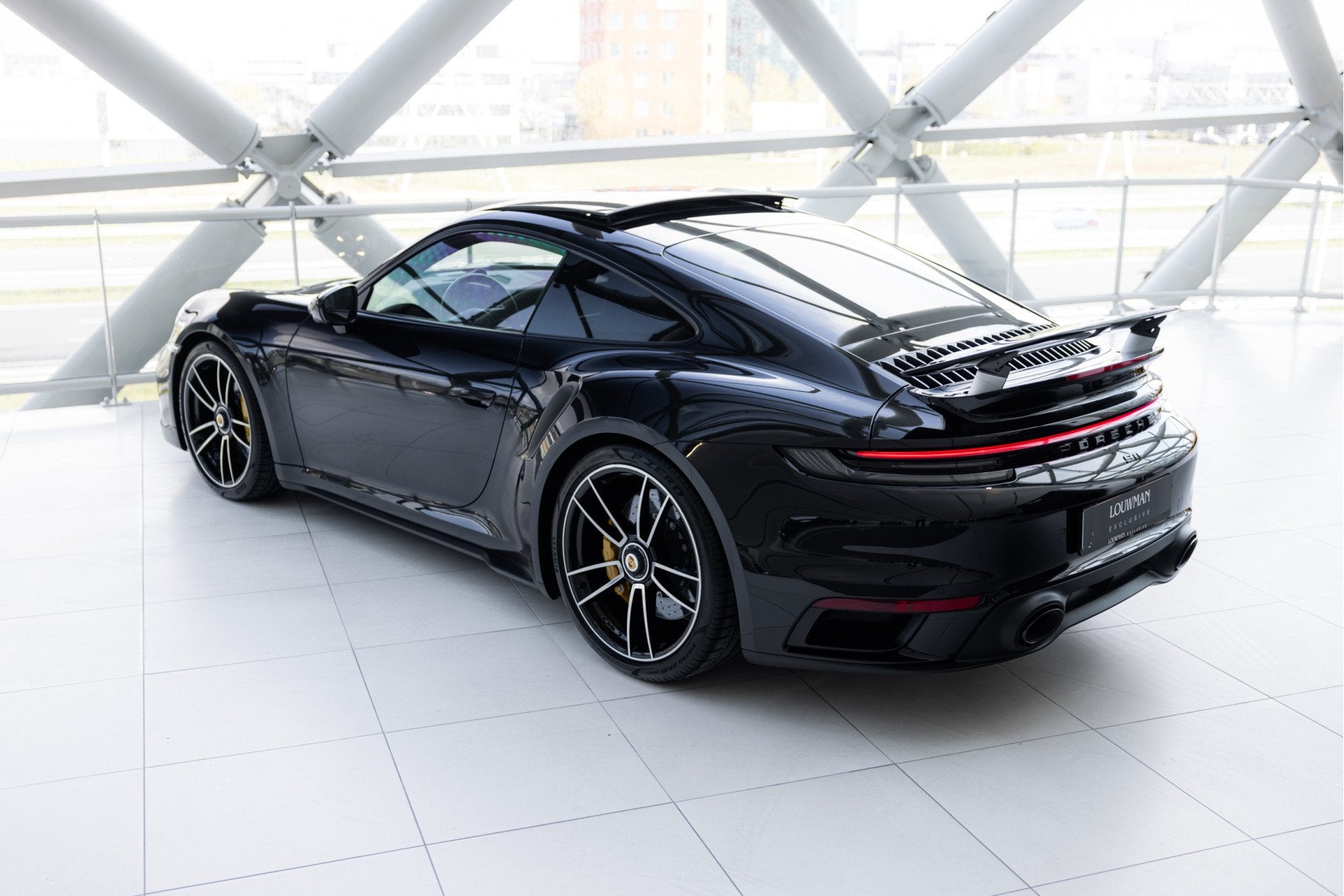 Porsche 911 3.8 Turbo S | Lift | Bose | Schuifdak |, Auto's, Porsche, Automaat, Gebruikt, 4 stoelen, Zwart