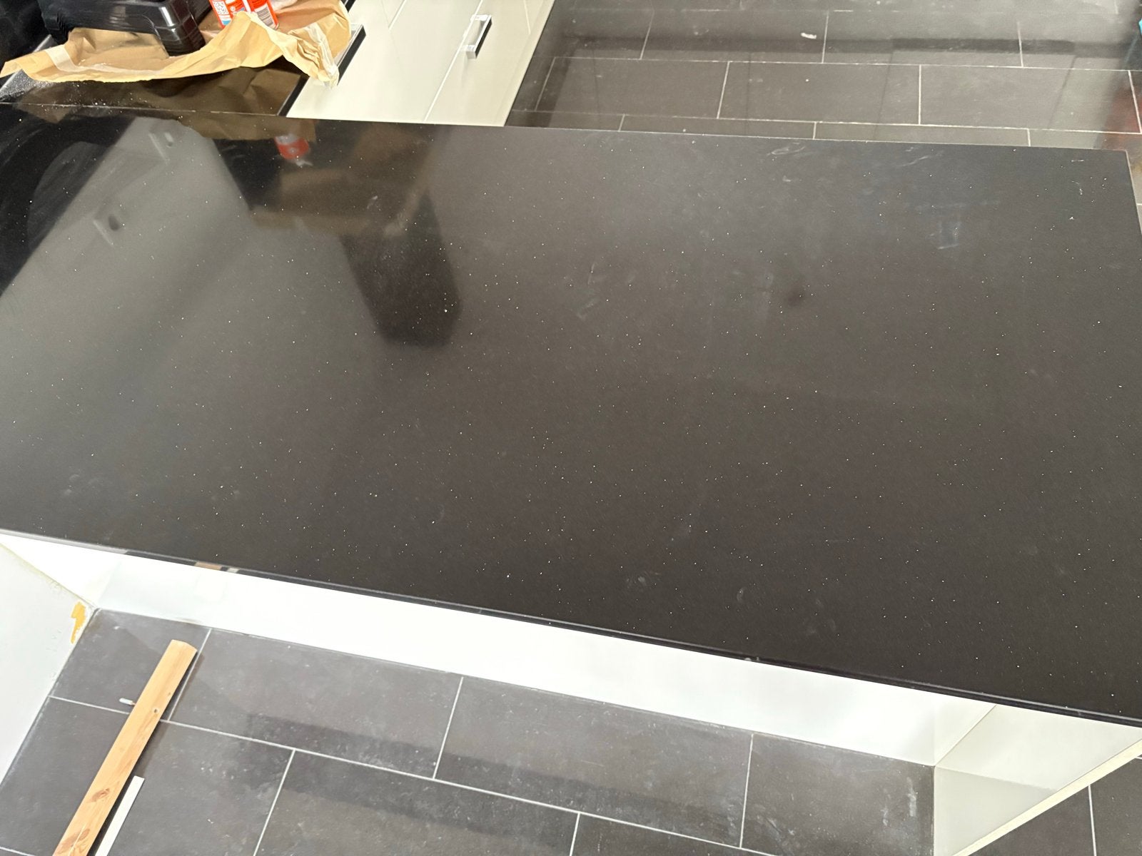 Zwart aanrechtblad met kasten - Gratis afhalen, Huis en Inrichting, Ophalen, Gebruikt, Zwart, 200 cm of meer