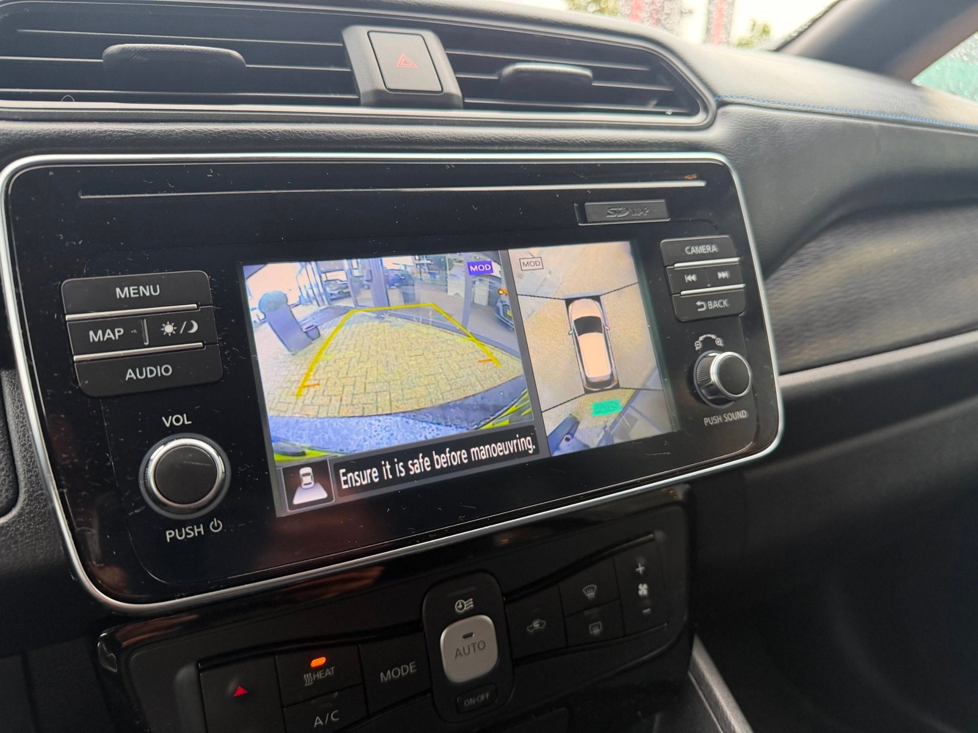 Nissan LEAF 2.ZERO EDITION 40 kWh AUT|NAVI|ACC|360CAM|Dealer, Auto's, Stof, Gebruikt, Zwart, Origineel Nederlands