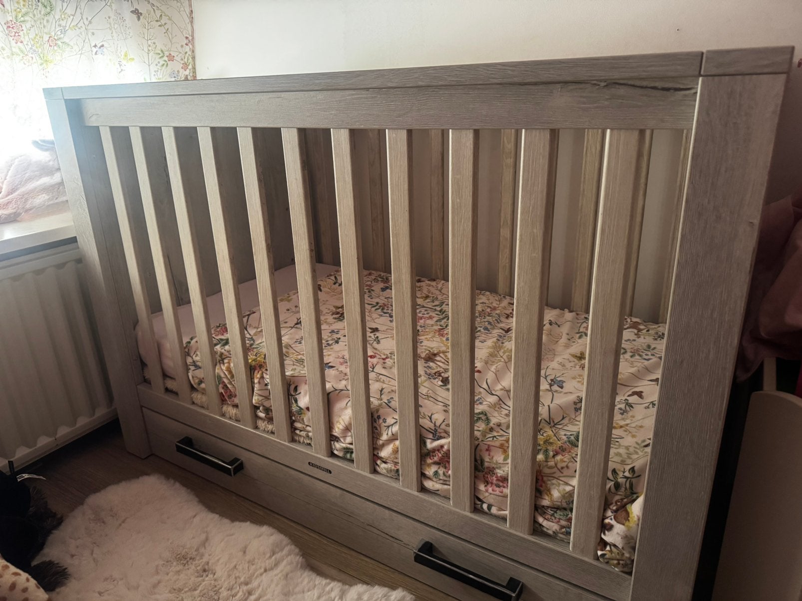 Babybed kidsmill, Kinderen en Baby's, Kinderkamer | Complete kinderkamers, Ophalen, Zo goed als nieuw, Jongetje of Meisje