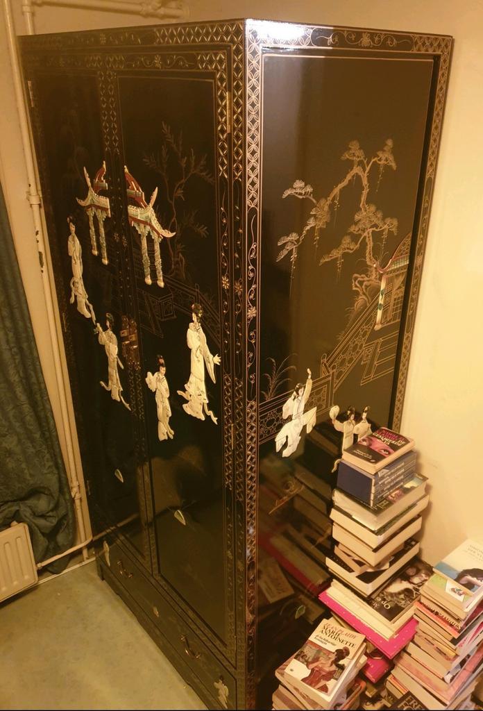 Chinese kledingkast, Huis en Inrichting, Kasten | Kledingkasten, Ophalen, 50 tot 75 cm, 150 tot 200 cm