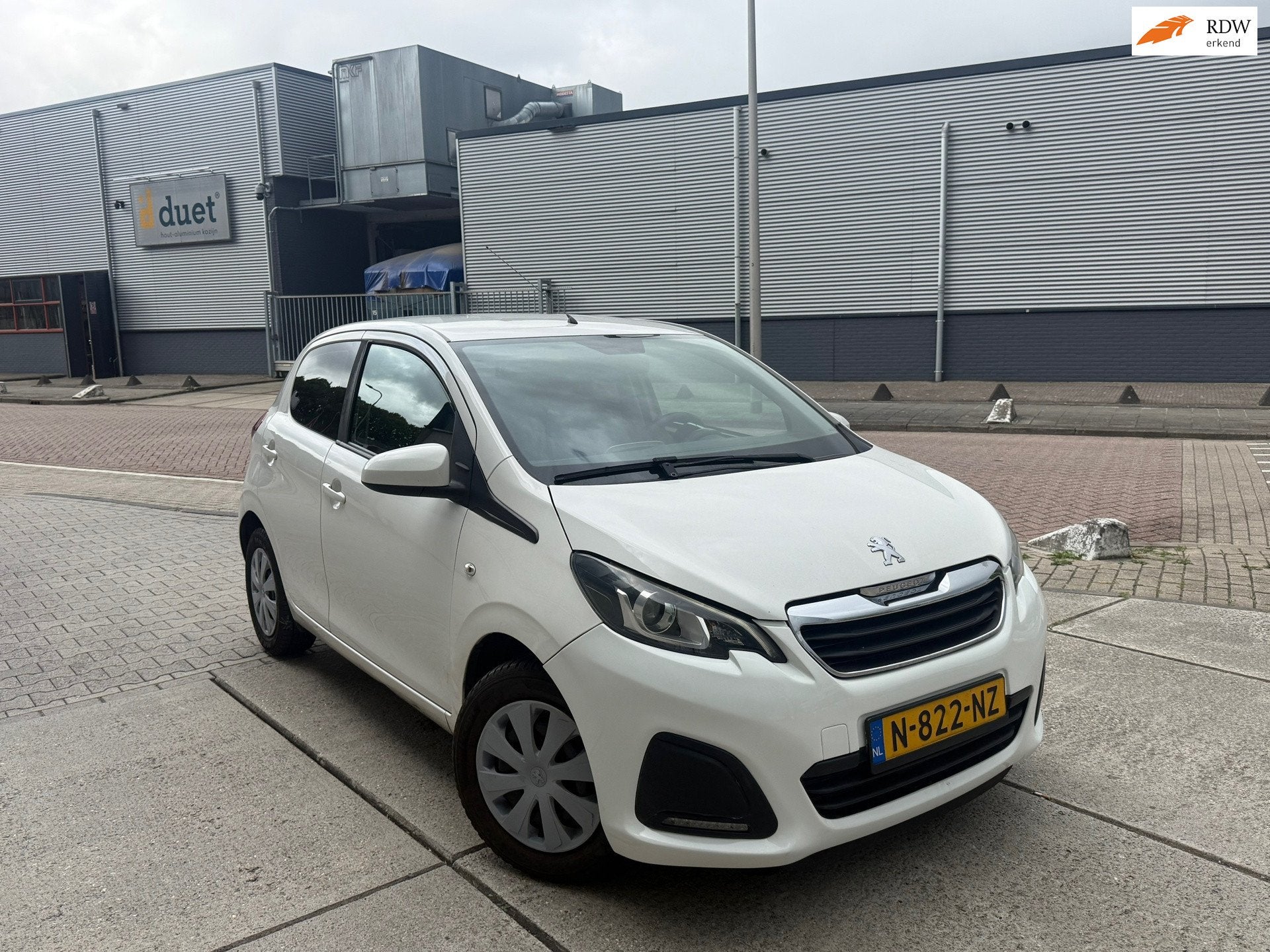 Peugeot 108 1.0 e-VTi Active NEW APK 5DR, Auto's, Peugeot, Voorwielaandrijving, Gebruikt, Euro 6, 4 stoelen