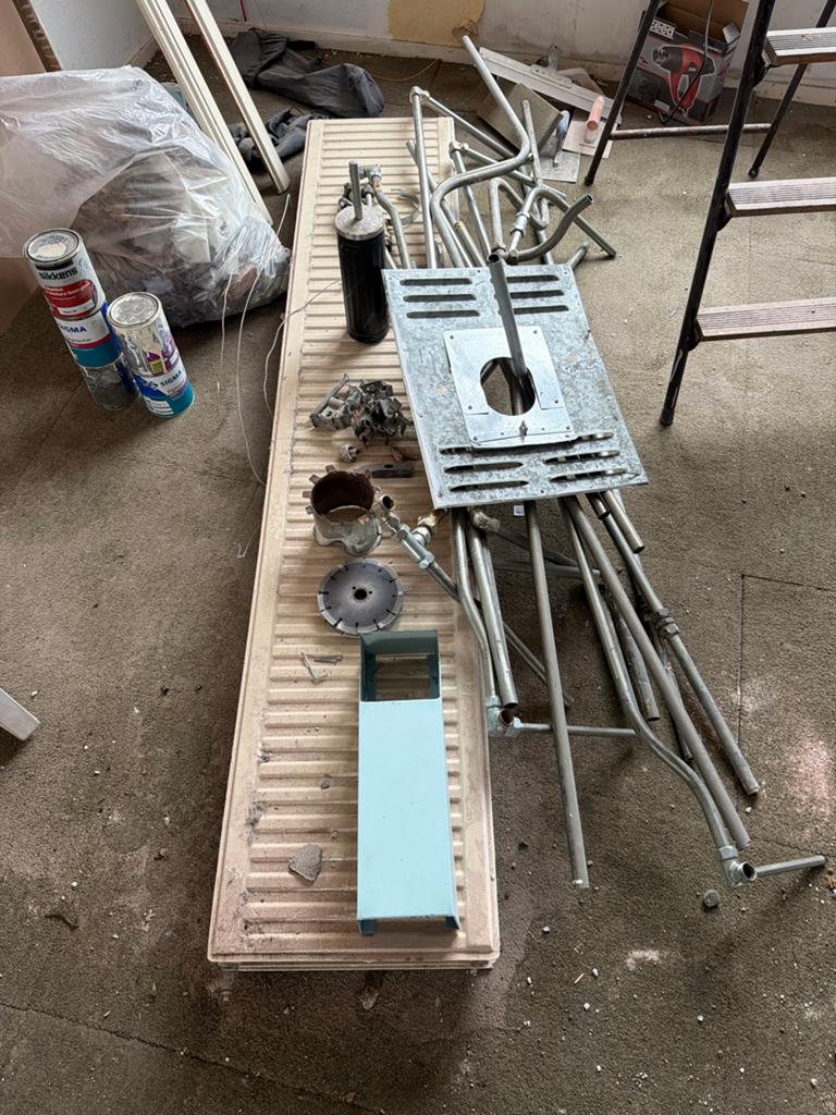 Radiatoren en buizen (metaal), Doe-het-zelf en Verbouw, Verwarming en Radiatoren, Ophalen, 150 cm of meer, Radiator, 30 tot 80 cm