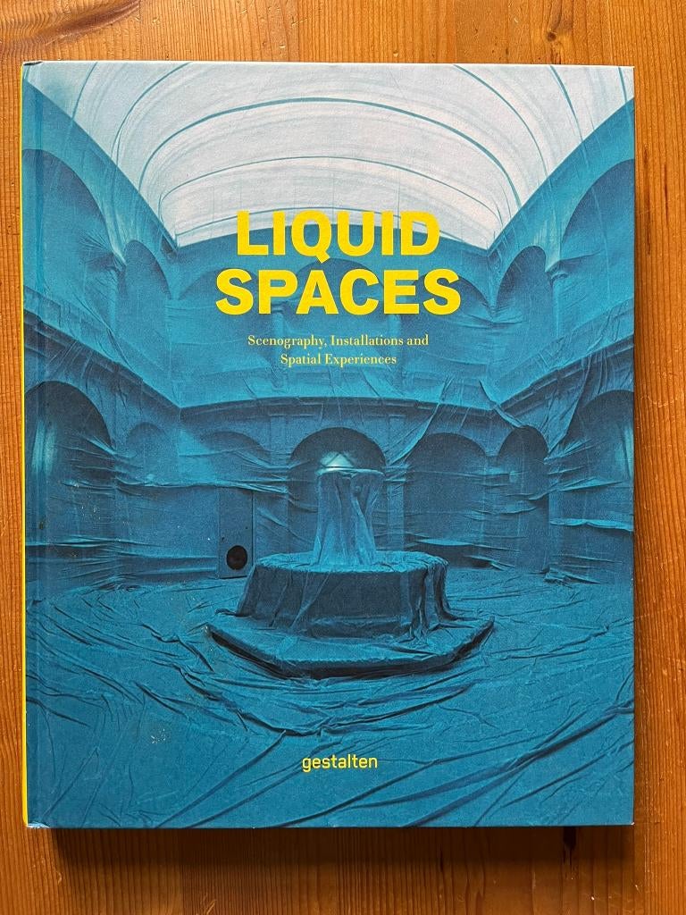 Liquid Spaces - Installations Spatial Experiences, Ophalen of Verzenden, Zo goed als nieuw, Overige onderwerpen