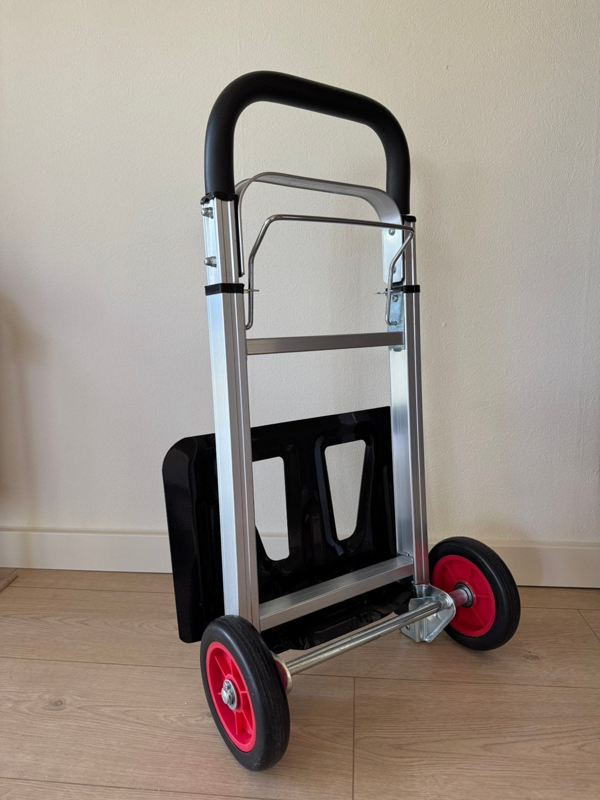 Mooie sterke steekwagen, nieuwstaat, 100 liter of meer, Ophalen, Zo goed als nieuw, Steekwagen