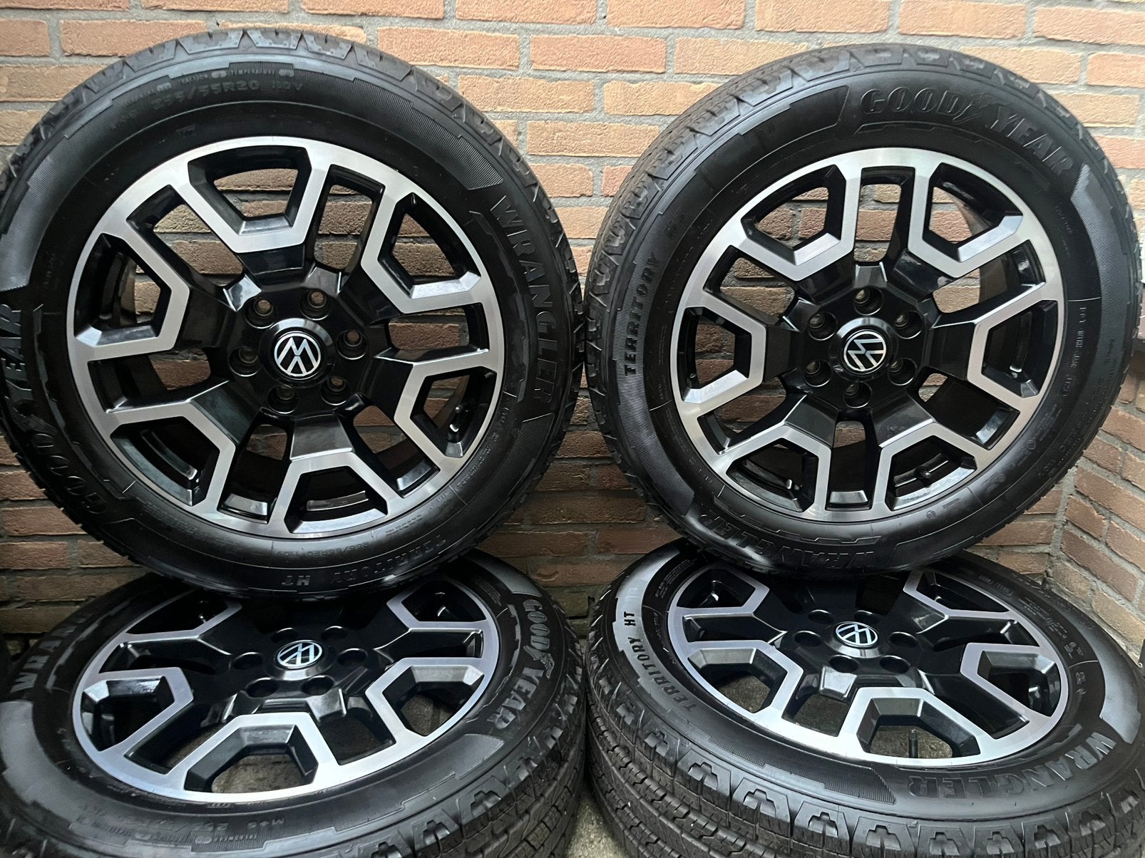 NIEUWE orig 20” VW Amarok Ford Ranger Goodyear zomerset, Auto-onderdelen, Banden en Velgen, Bestelwagen, 255 mm, Banden en Velgen
