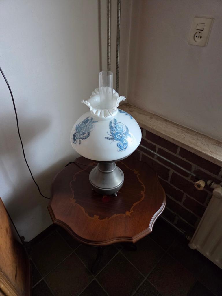 Vintage olielamp met blauw decor, Antiek en Kunst, Ophalen of Verzenden