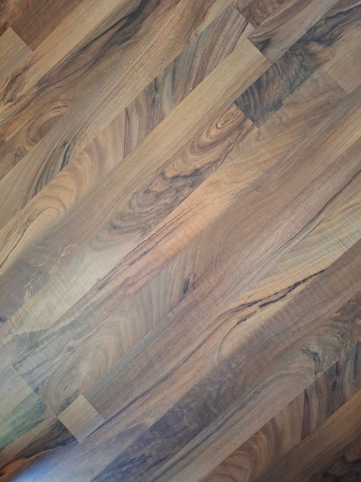 30 m² Laminaat houtkleur van Hornbach - 1 jaar oud, rookvrij, 50 tot 150 cm, Ophalen of Verzenden, Zo goed als nieuw, 10 m² of meer