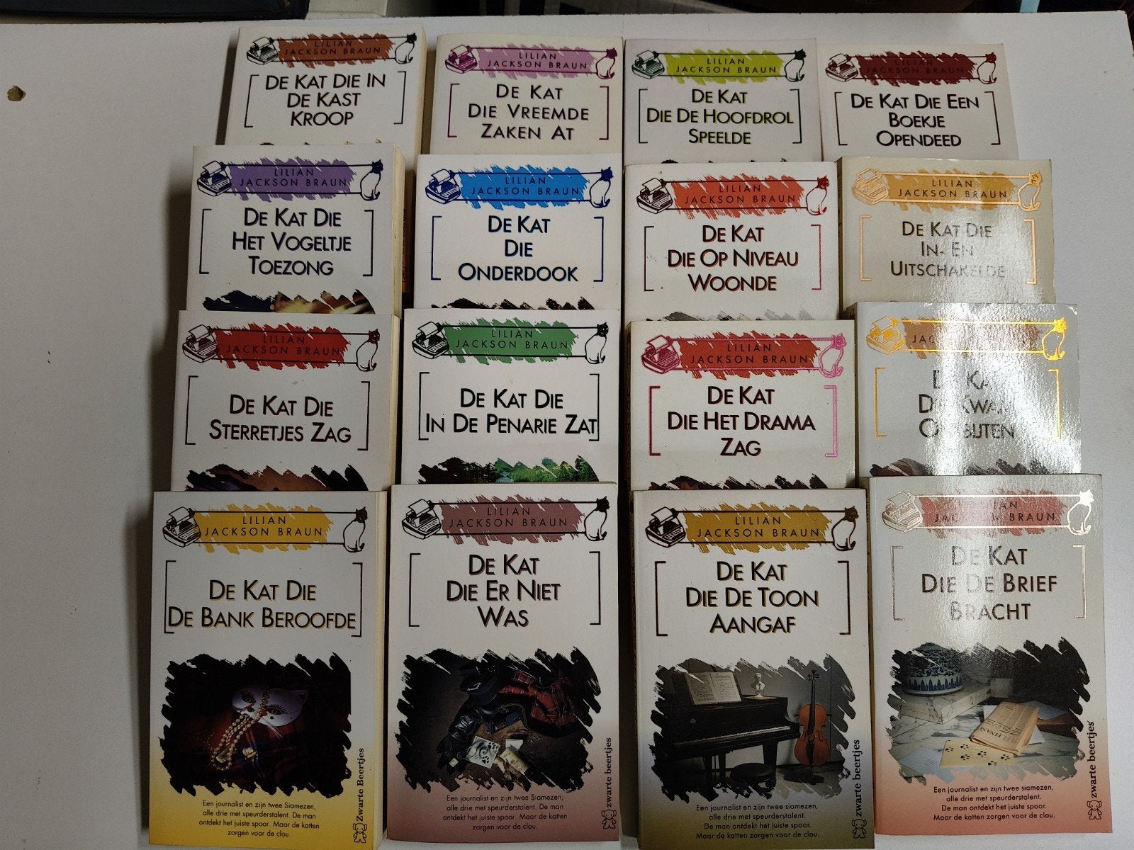 Lilian Jackson Braun - De Kat Die... (diverse titels), Ophalen of Verzenden, Gelezen, Lilian Jackson Braun