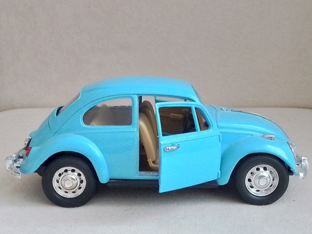 Volkswagen Kever Beetle made in china, Ophalen of Verzenden, Zo goed als nieuw, Auto, Overige merken