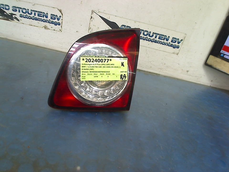 Achterlicht Rechts BINNEN Golf Plus (5M1/1KP) 2007, Gebruikt, Volkswagen, Volkswagen AG, Kundenbetreuung@volkswagen.de