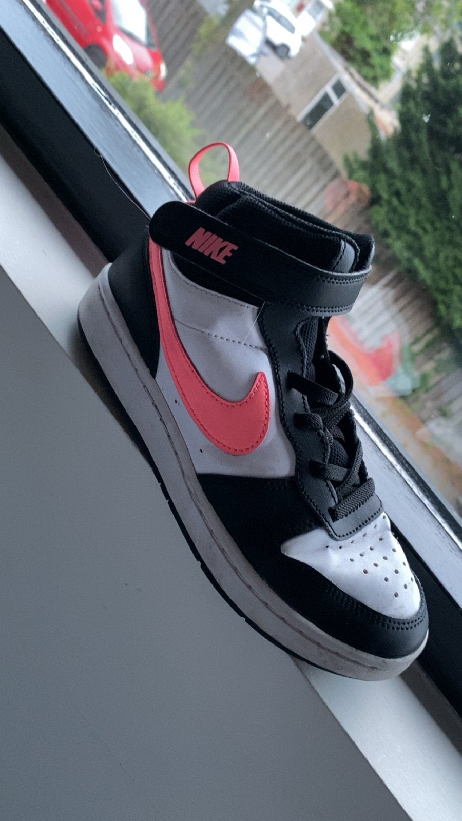 Nike Court Borough Mid 2 Sneakers - Zwart/Wit/Roze, Ophalen, Gedragen, Zwart, Sneakers of Gympen