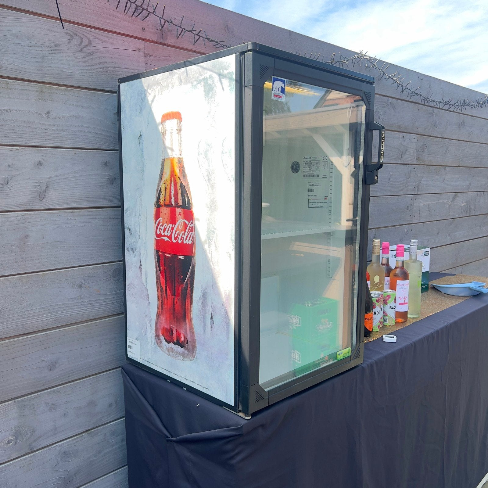 Coca-Cola Koelkast met Glazen Deur - Frigoglass EcoCool, Witgoed en Apparatuur, Koelkasten en IJskasten, Zonder vriesvak, 100 tot 150 liter