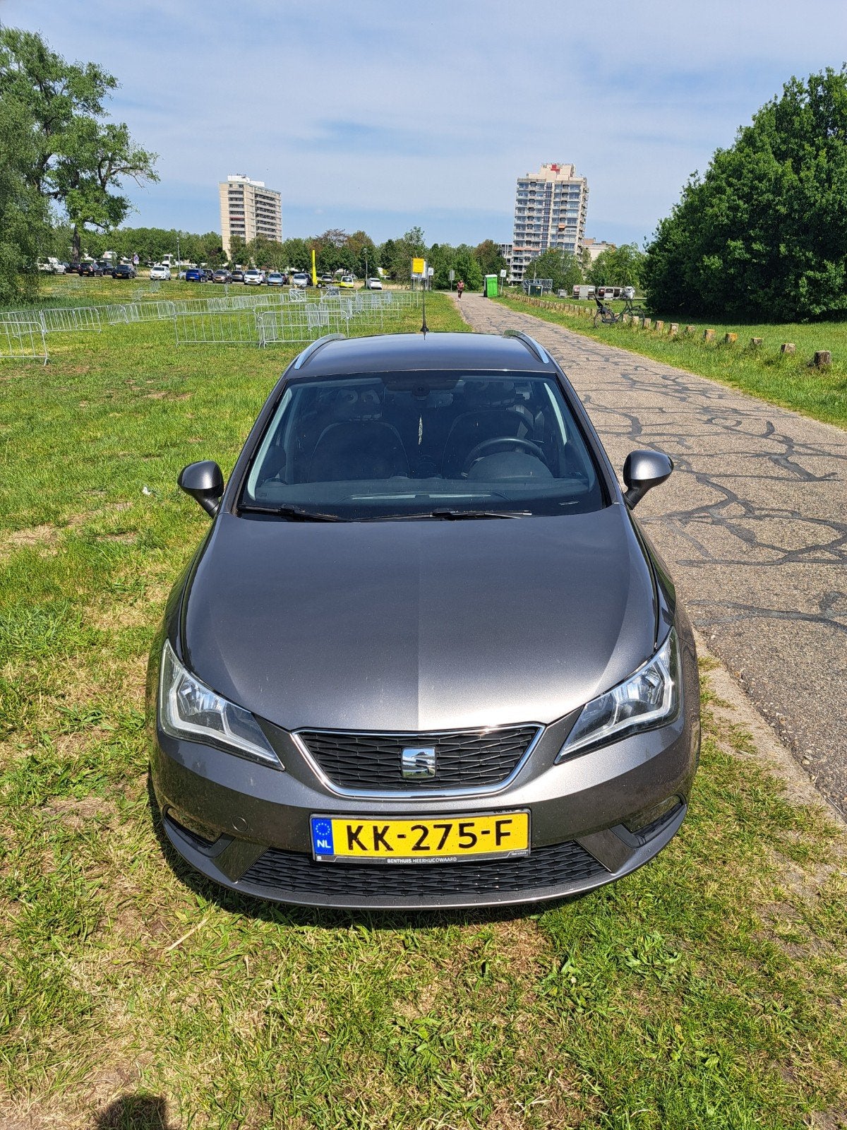 Seat Ibiza 1.0 TSI 70KW ST 2016 Grijs, Voorwielaandrijving, Stof, 40 €/maand, Zwart