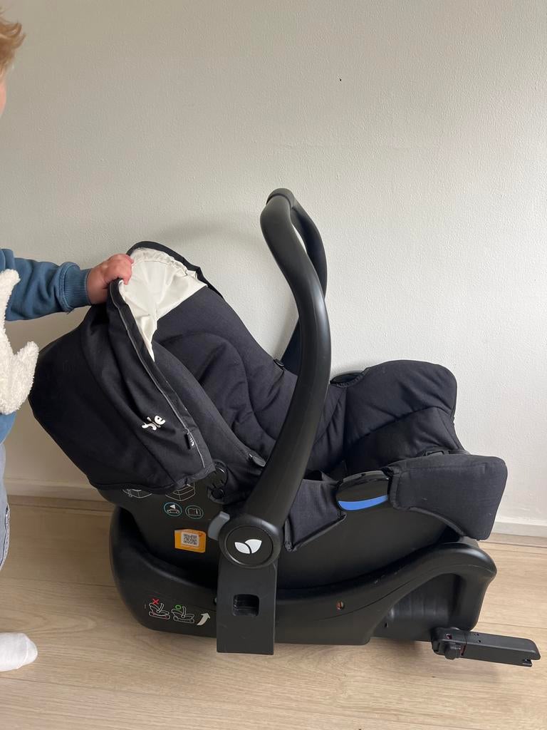 Joie Gemm autostoel inclusief base, Autogordel of Isofix, Zijbescherming, Zo goed als nieuw, 0 t/m 13 kg