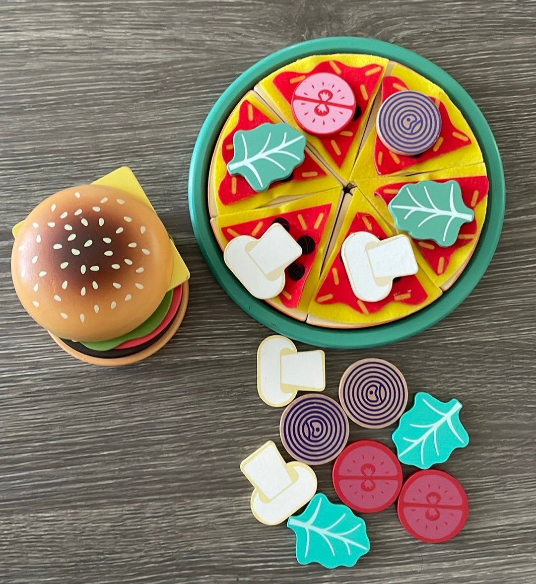 Houten keukenspeeltjes, hamburger en pizza, Ophalen of Verzenden, Zo goed als nieuw