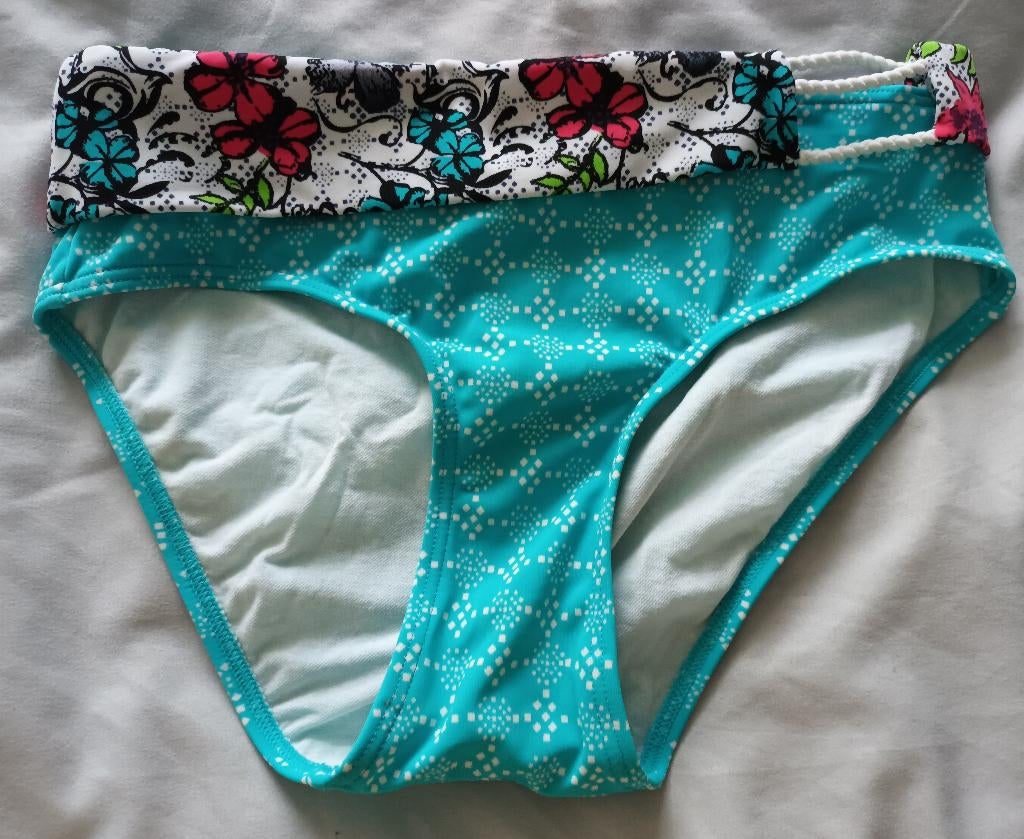 Nieuw bikini broekje Beach Wave mt 36, Kleding | Dames, Badmode en Zwemkleding, Beach Wave, Ophalen of Verzenden, Nieuw, Overige typen