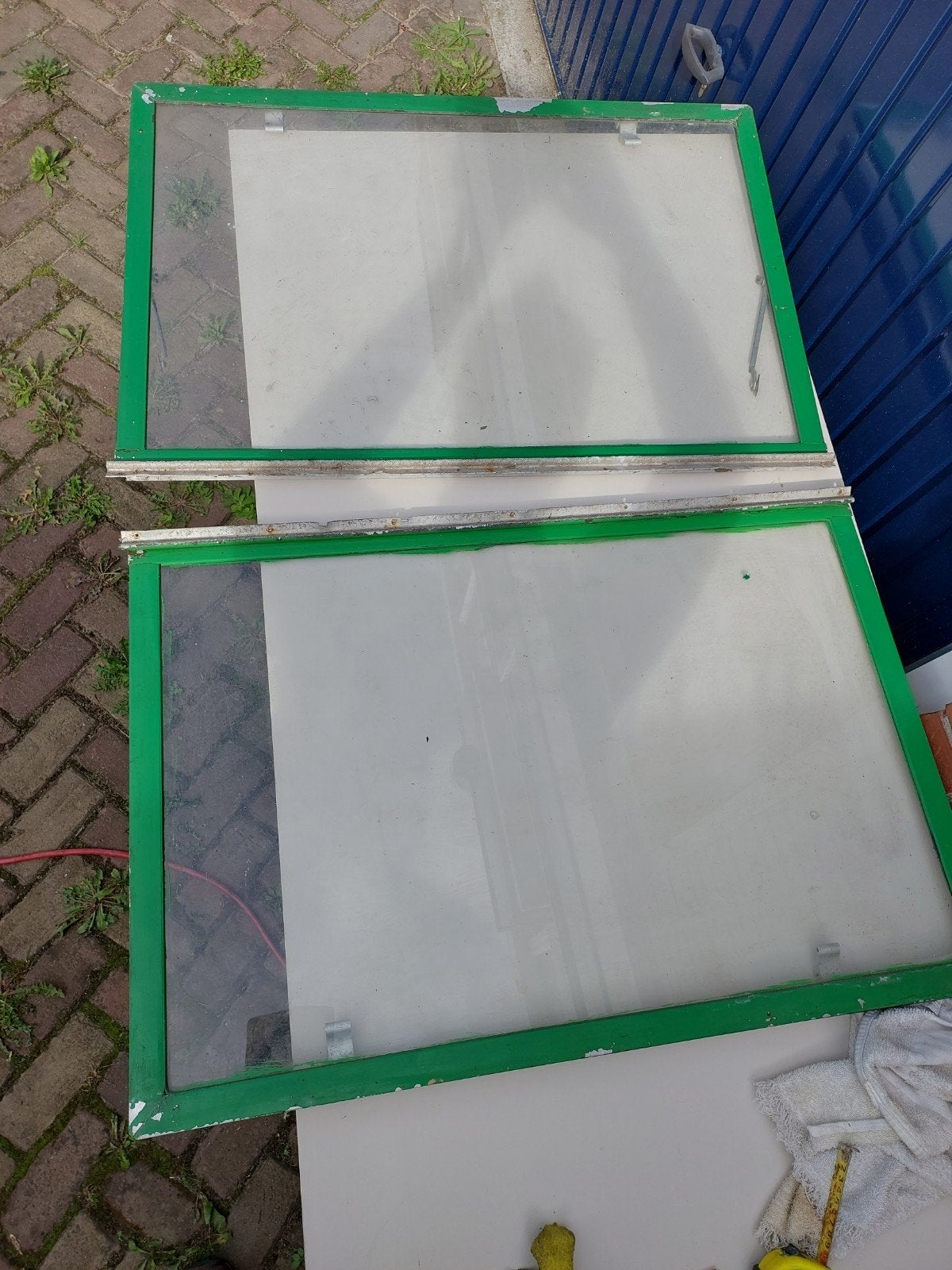 caravan ramen, met scharnier en alu met veiligheidsglas, Ophalen, Glas