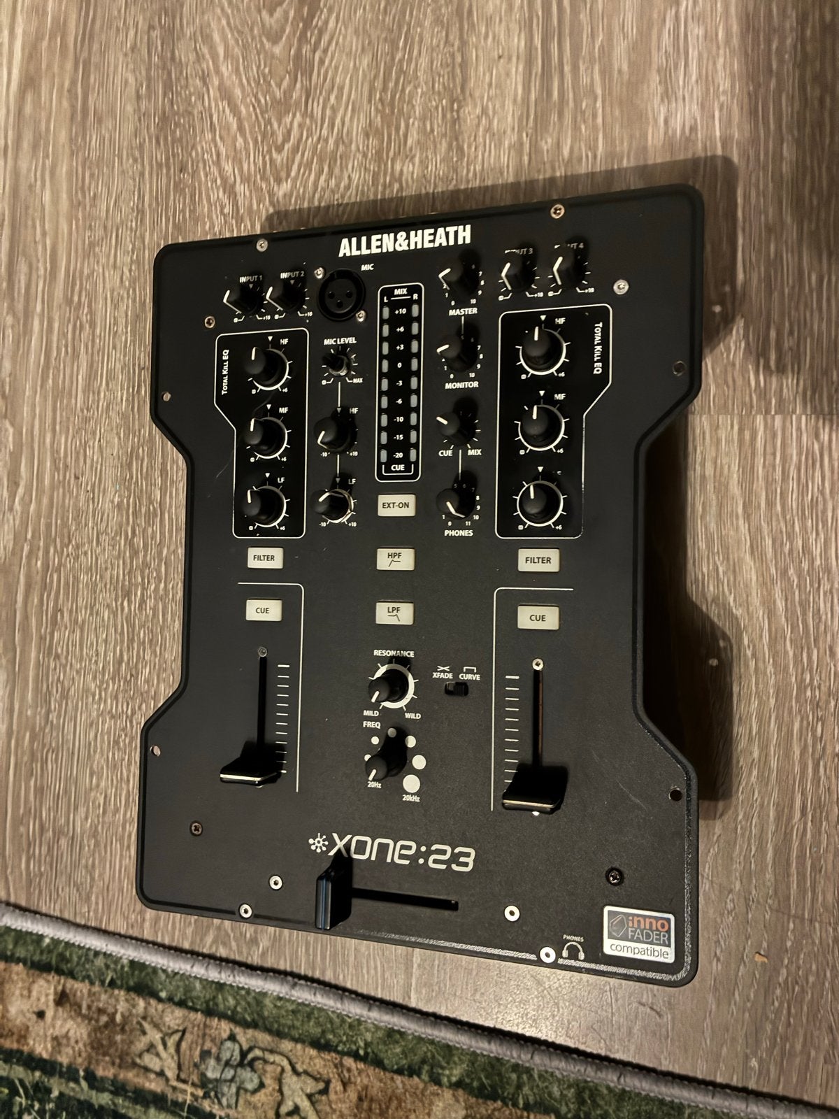 Allen & Heath Xone:23 DJ Mixer, Muziek en Instrumenten, Mengpanelen, Gebruikt, Minder dan 5 kanalen, Microfooningang, Ophalen of Verzenden