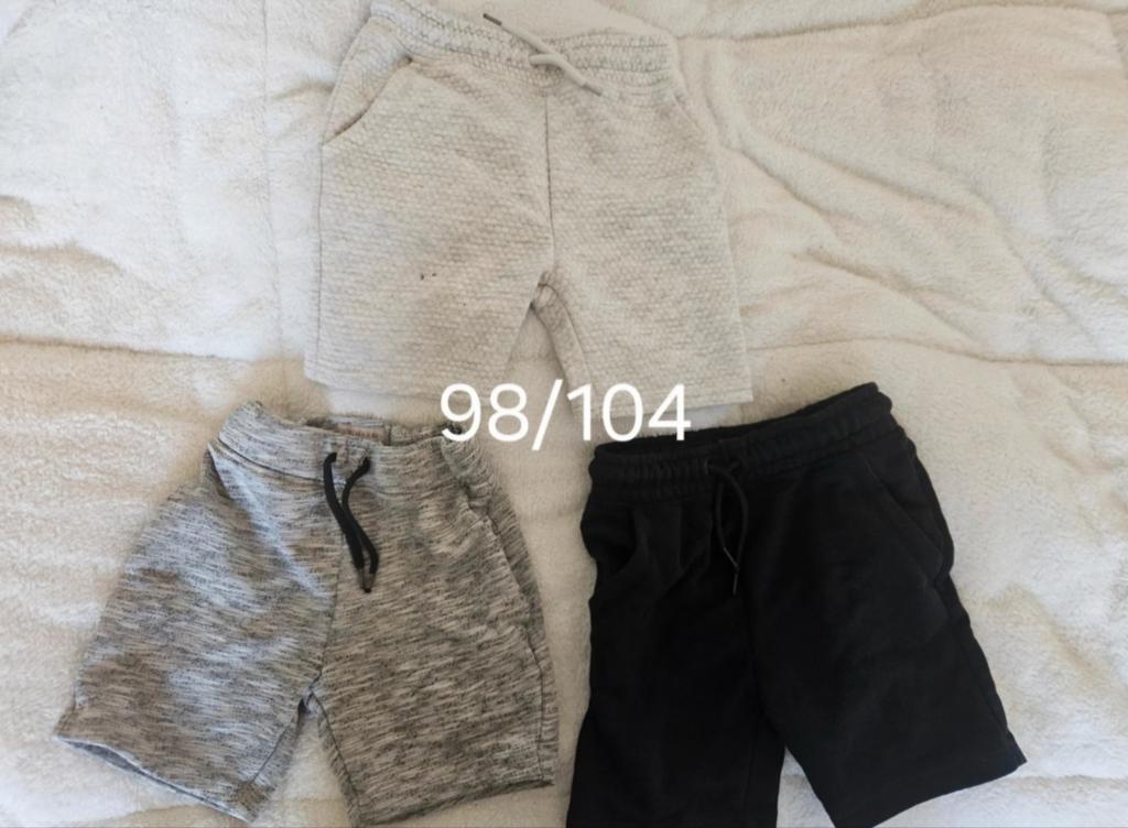 Set van 3 korte broeken maat 98/104 voor jongens, Kinderen en Baby's, Kinderkleding | Maat 98, Broek, Gebruikt, Ophalen of Verzenden