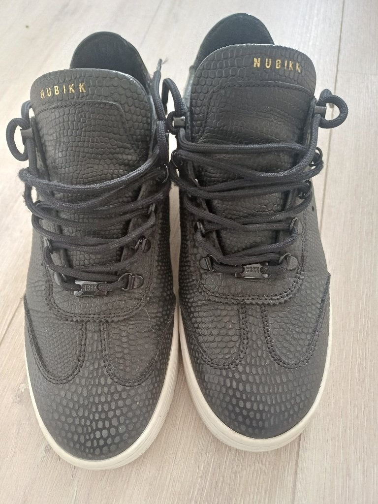 Meisjes sneakers van nubikk in maat 37, Ophalen of Verzenden, Zo goed als nieuw, Meisje, Sport- of Zwemkleding