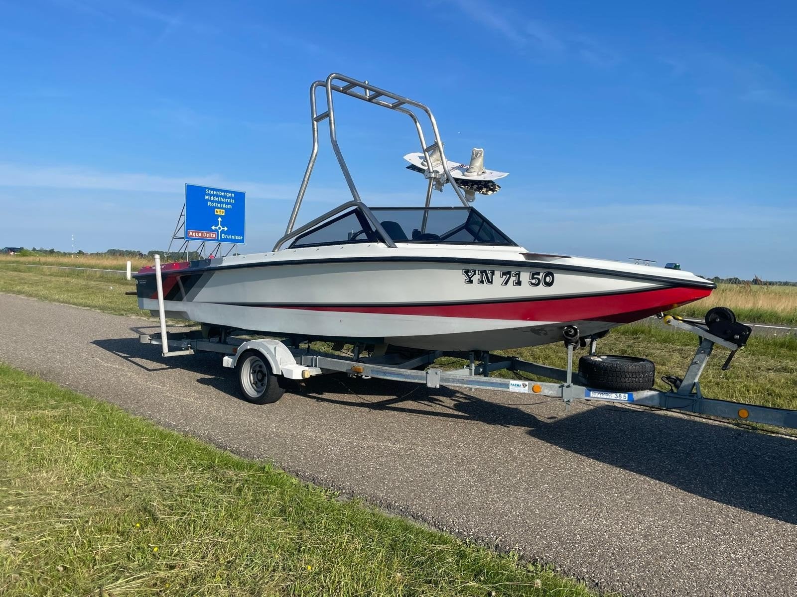Waketower RVS, Watersport en Boten, Ophalen