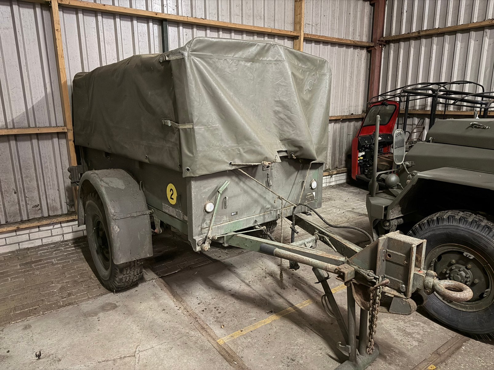 Leger aanhanger Polynorm 1 Tons, Ophalen
