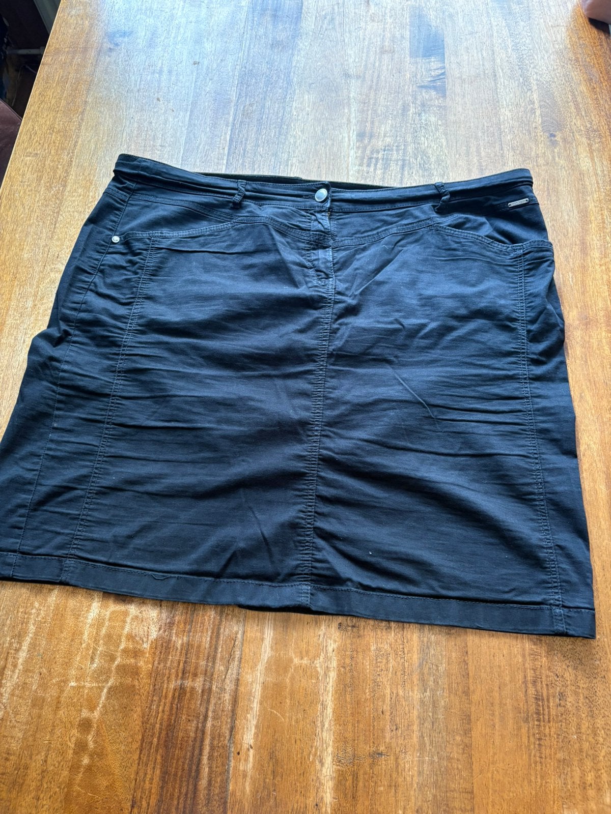 Zwarte rok maat 50., Ophalen of Verzenden, Zo goed als nieuw, Maat 46/48 (XL) of groter, Zwart