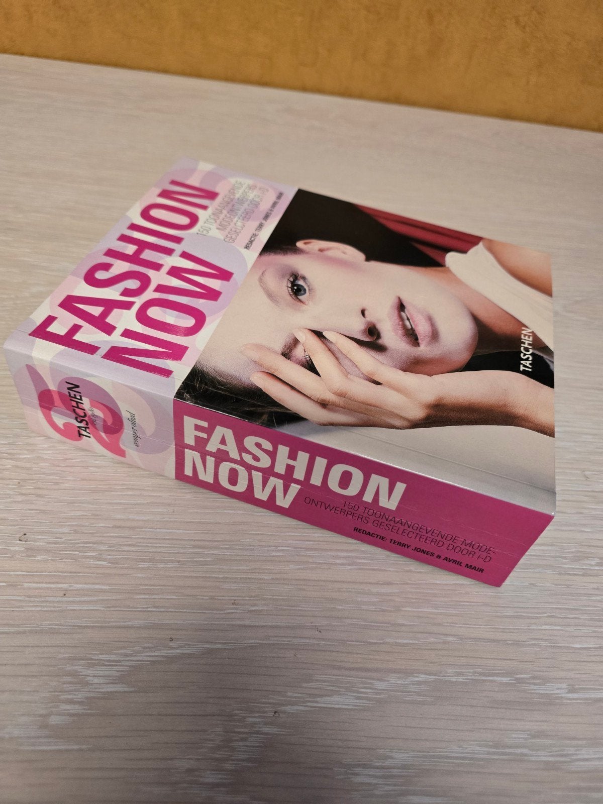 Mode, fashion, styling boeken, Boeken, Ophalen of Verzenden, Zo goed als nieuw, Mode algemeen