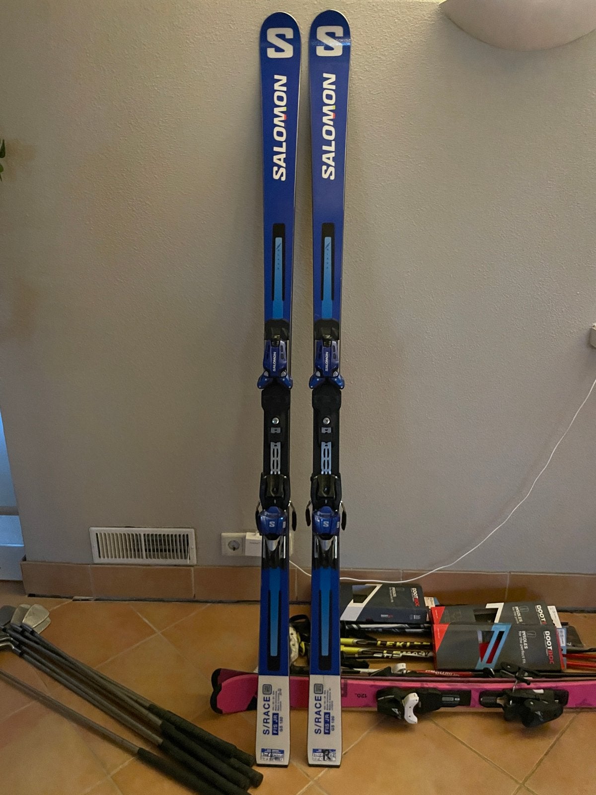 Salomon S/RACE FIS JR GS 180 ski's met X16 binding, Ophalen, 180 cm of meer, Salomon, Zo goed als nieuw