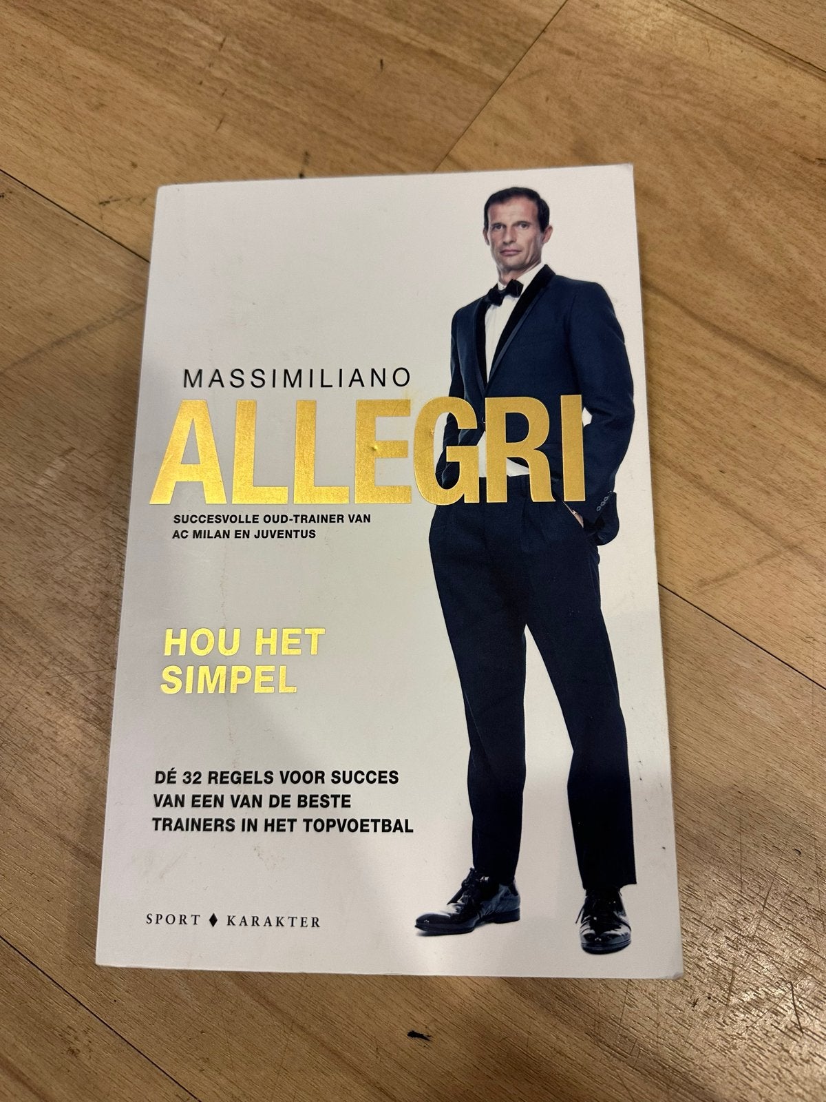 Massimiliano Allegri - Hou Het Simpel: Succesvol Voetbal, Ophalen of Verzenden, Zo goed als nieuw, Balsport