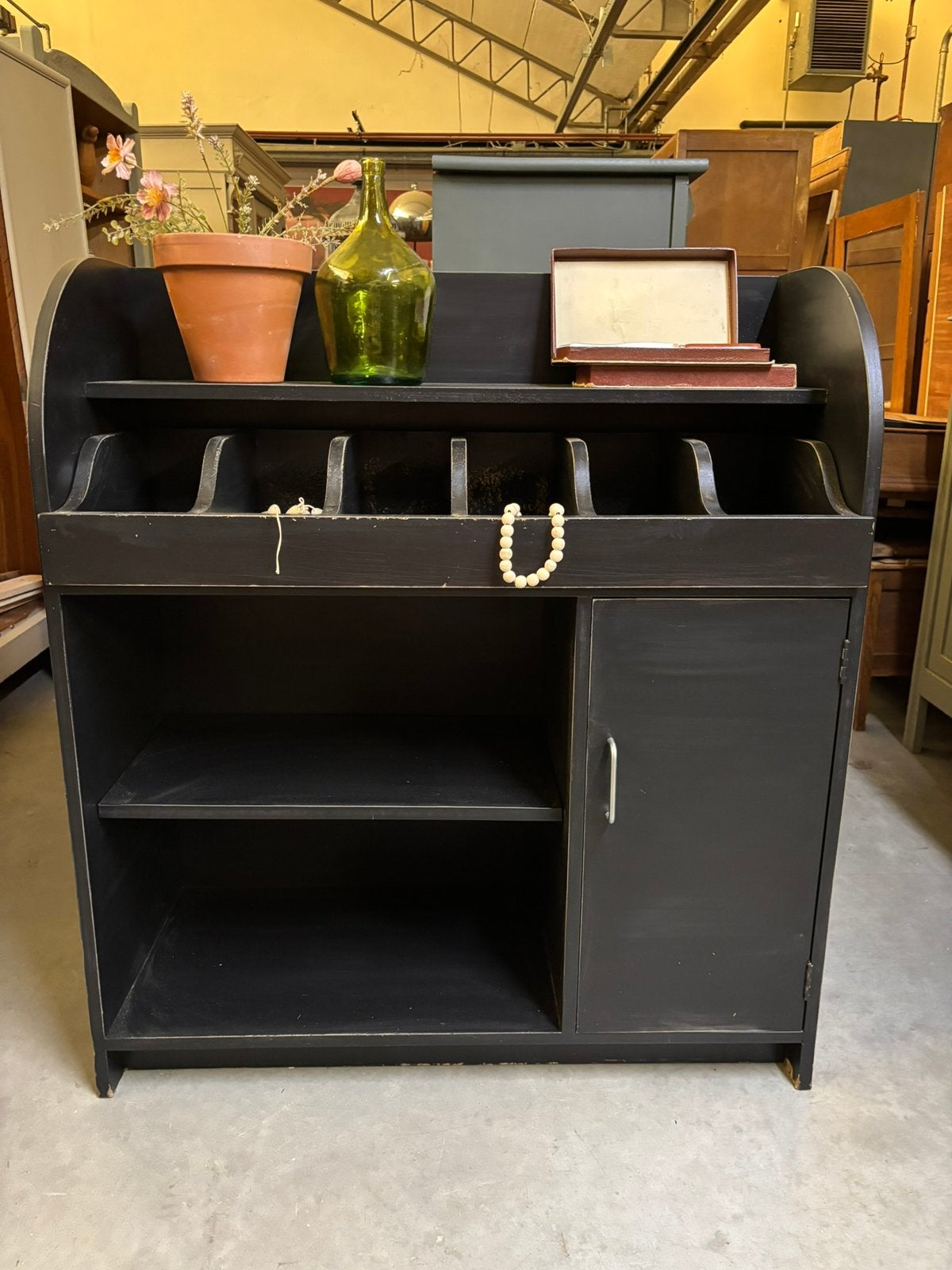 Vintage brocante grutterskast / buffetkast / kast, Huis en Inrichting, Ophalen, Studio Larilo, Studiolarilo@gmail.com, Zo goed als nieuw