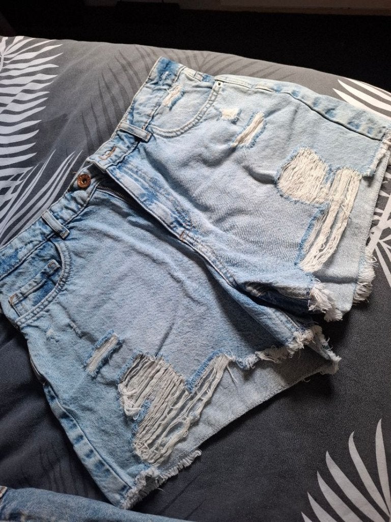 FB SISTER short M-38 INCL.VERZENDEN, Kleding | Dames, Blauw, Ophalen of Verzenden, Zo goed als nieuw, W30 - W32 (confectie 38/40)