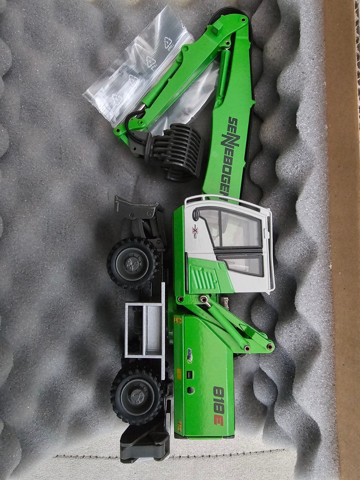 SENNEBOGEN 818E overslagkraan met sorteergrijper Conradnieuw, Ophalen of Verzenden, Hijskraan, Tractor of Landbouw, Conrad