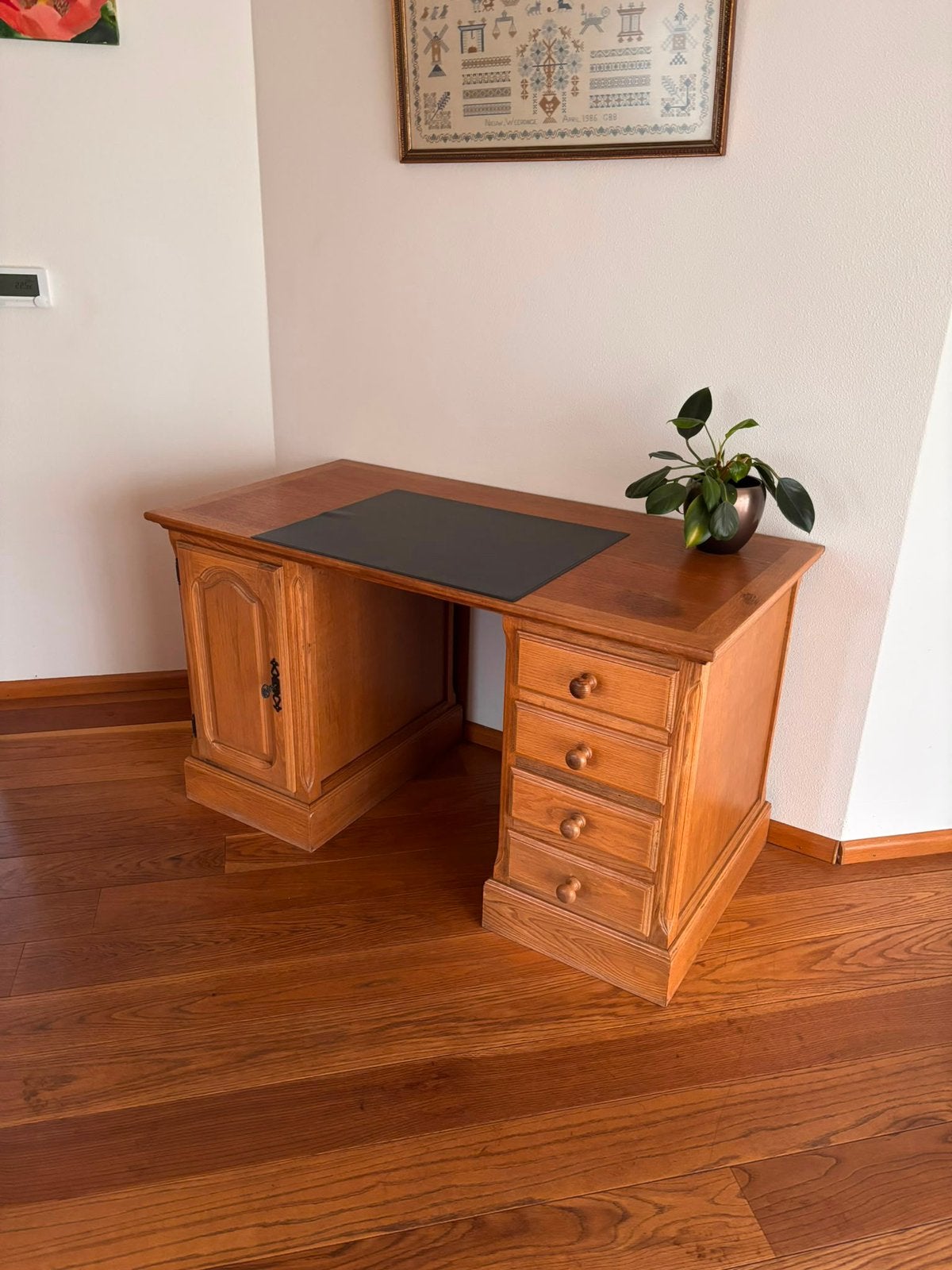 Bureau, Ophalen, Zo goed als nieuw