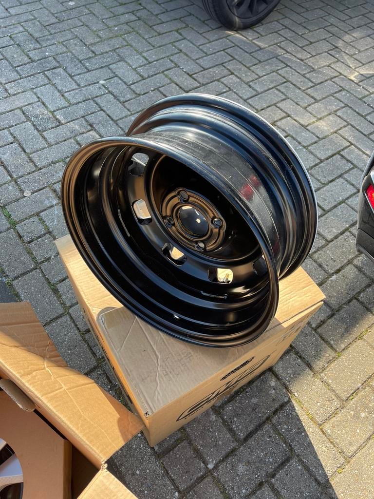 Set gloednieuwe stalen velgen 15inch 6j15h2s, Auto-onderdelen, Ophalen, Nieuw