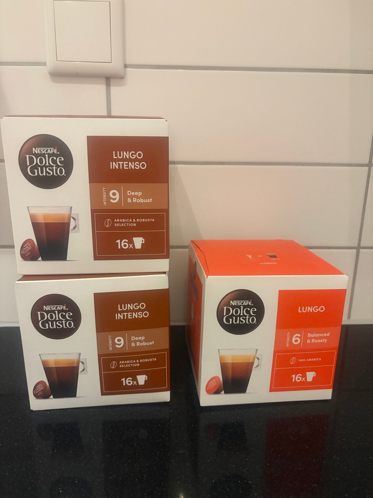 Nescafé Dolce Gusto Lungo en Lungo Intenso koffiecapsules, Koffiepads en cups, Overige modellen, 10 kopjes of meer, Nieuw