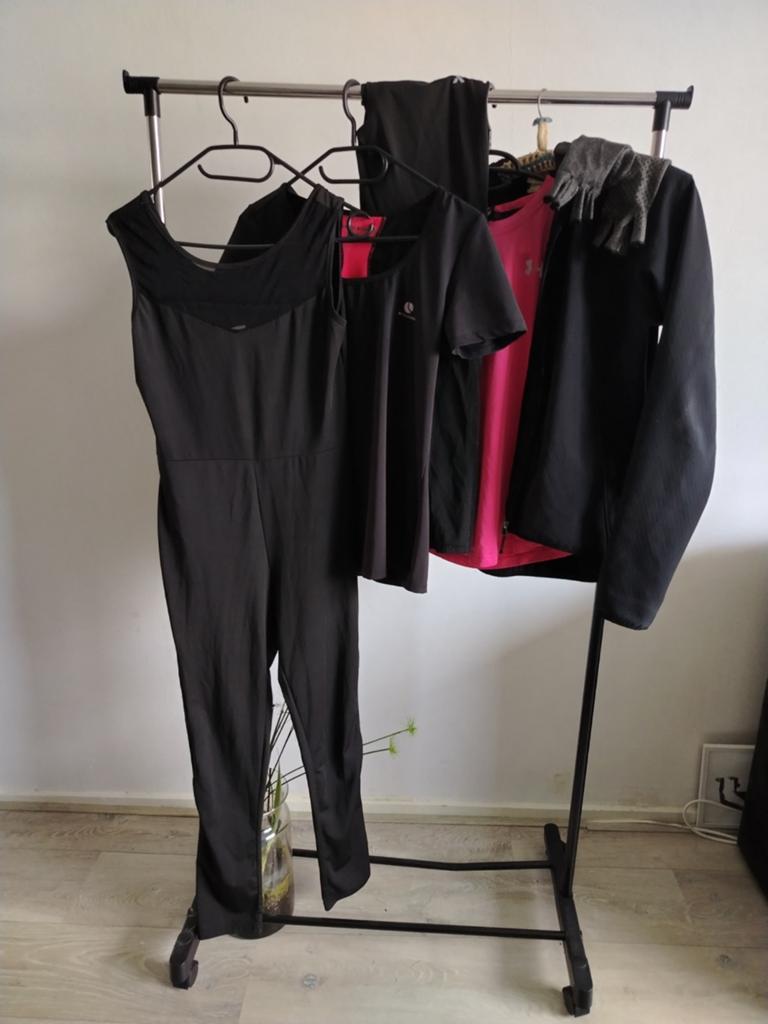 Sportkleding set compleet bundel pakket merk kleding, Ophalen of Verzenden, Gedragen, Maat 38/40 (M), Zwart