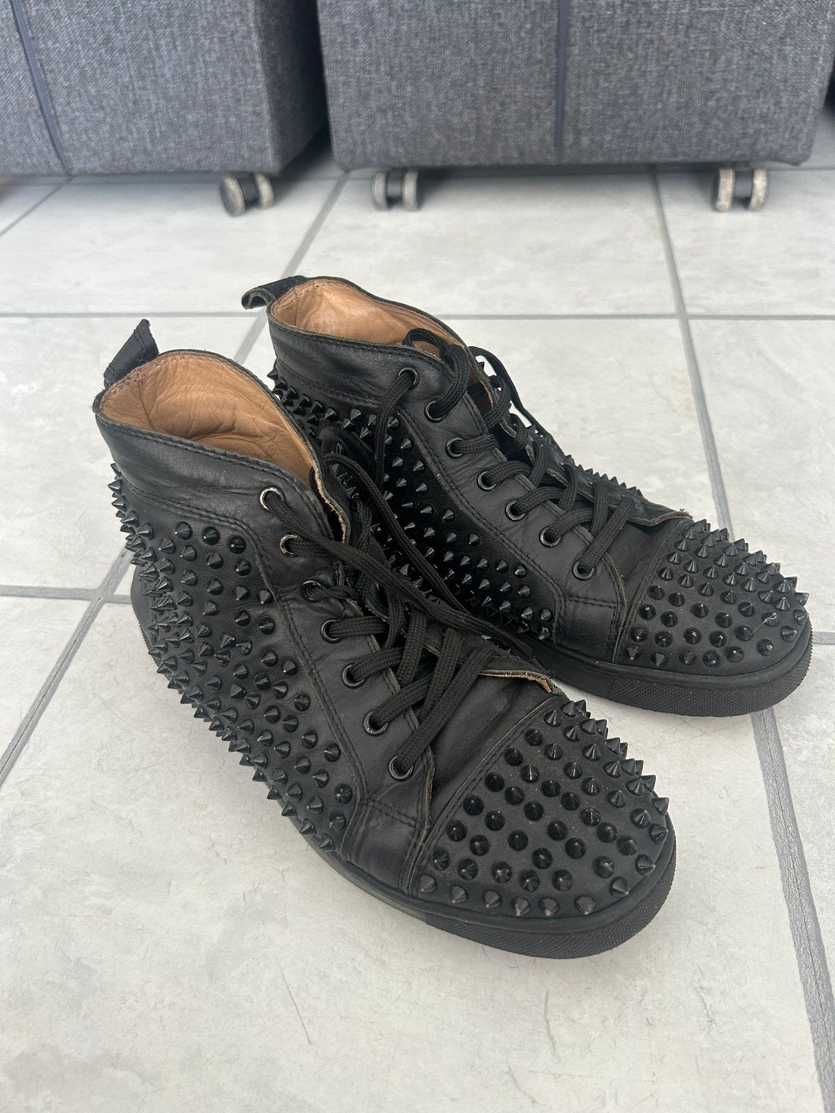 Mooi Louboutin schoenen maat 41, Ophalen, Zo goed als nieuw, Zwart