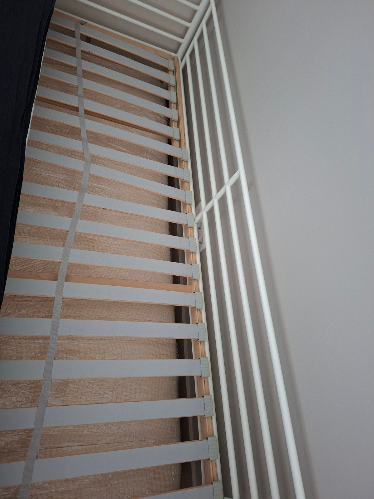 Wit metalen bedframe met lattenbodem, Ophalen, 90 cm, Eenpersoons, Wit